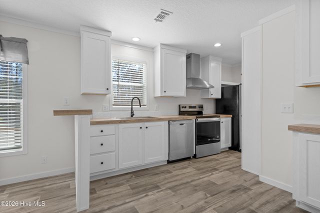 7277 Odell Street SW, Ocean Isle Beach, NC 28469