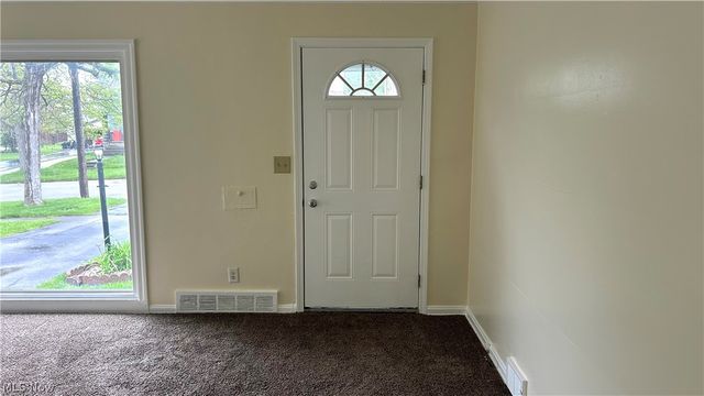 233 E Main Street, Girard, OH 44420
