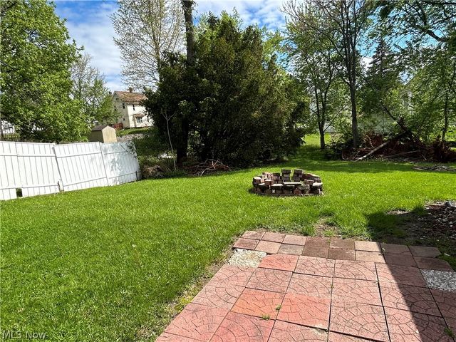 233 E Main Street, Girard, OH 44420