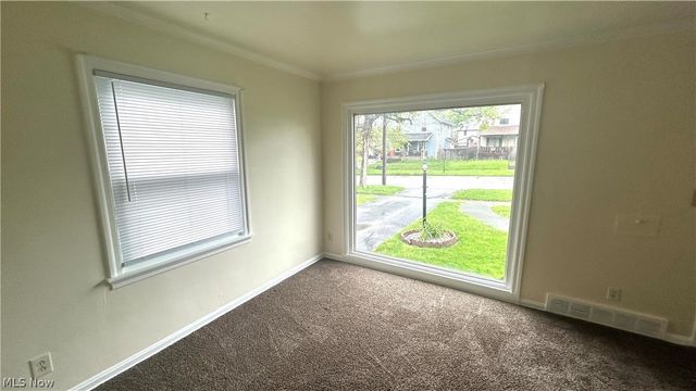 233 E Main Street, Girard, OH 44420