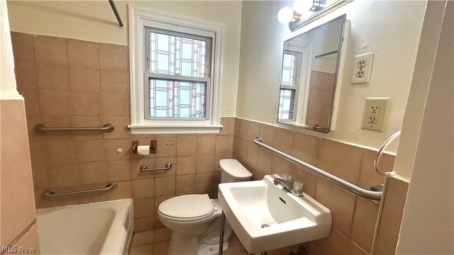 233 E Main Street, Girard, OH 44420