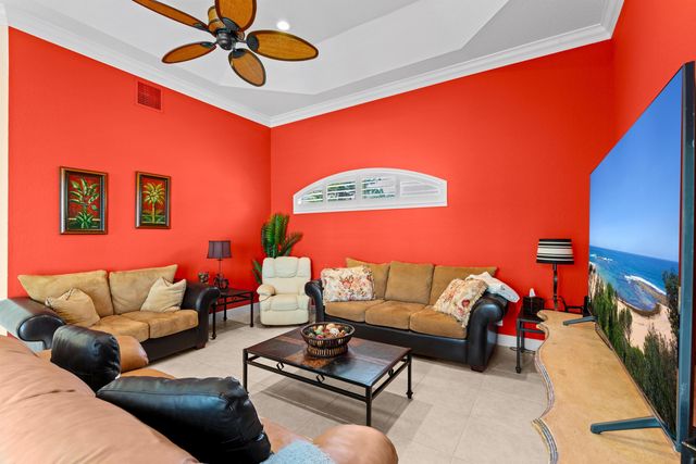 8668 Marlamoor Lane, Palm Beach Gardens, FL 33412