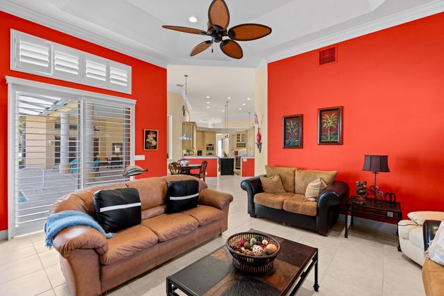 8668 Marlamoor Lane, Palm Beach Gardens, FL 33412