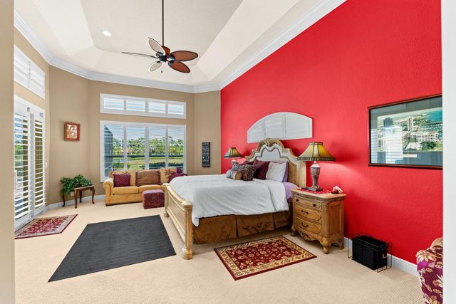 8668 Marlamoor Lane, Palm Beach Gardens, FL 33412