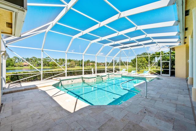 8668 Marlamoor Lane, Palm Beach Gardens, FL 33412