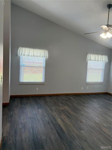 832 Du Pre Court, St Peters, MO 63376