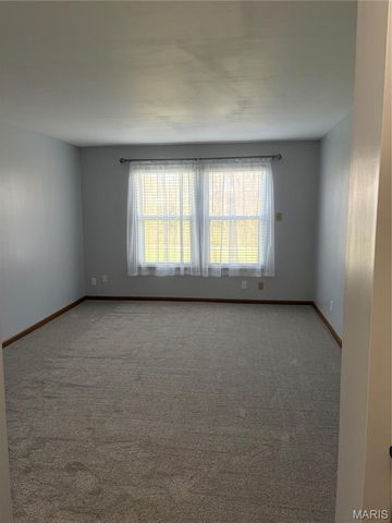 832 Du Pre Court, St Peters, MO 63376