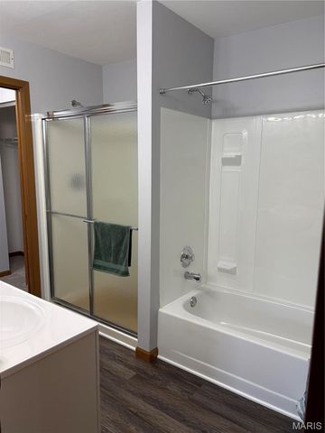 832 Du Pre Court, St Peters, MO 63376