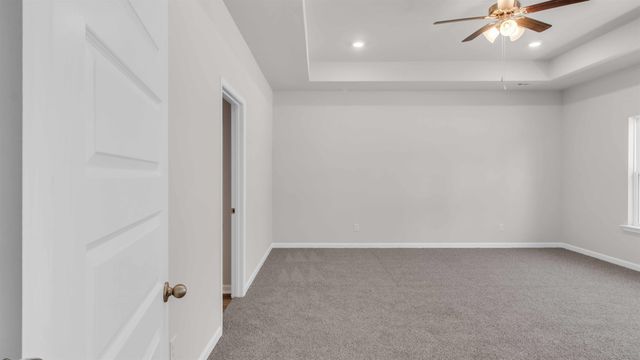 230 ARROWWOOD TRL, Oakland, TN 38060