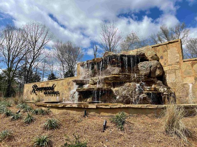 230 ARROWWOOD TRL, Oakland, TN 38060