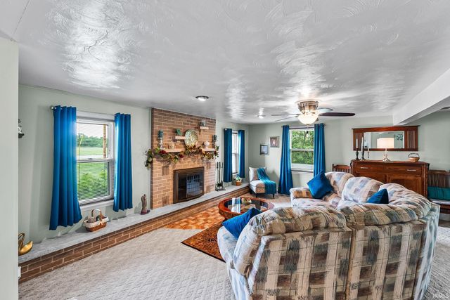 4825 W Dupont Road, Fort Wayne, IN 46818