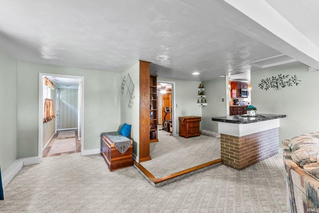 4825 W Dupont Road, Fort Wayne, IN 46818