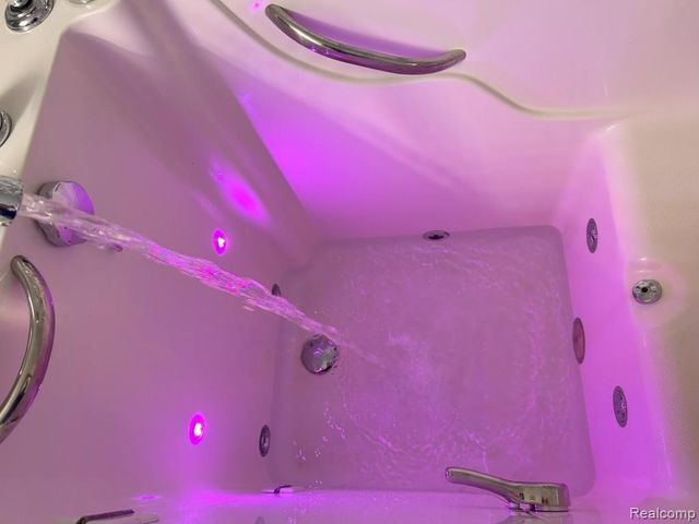 19167 ASBURY Park, Detroit, MI 48235