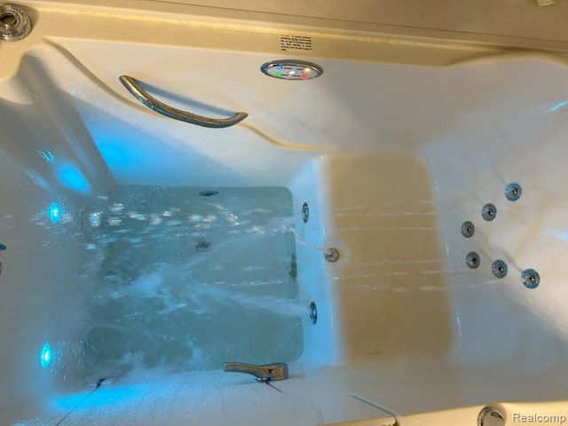 19167 ASBURY Park, Detroit, MI 48235