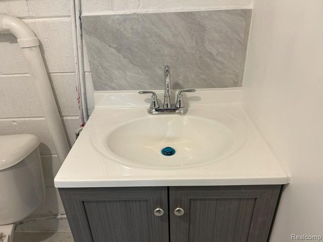 19167 ASBURY Park, Detroit, MI 48235