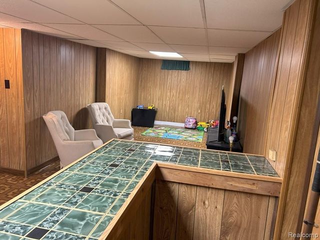 19167 ASBURY Park, Detroit, MI 48235