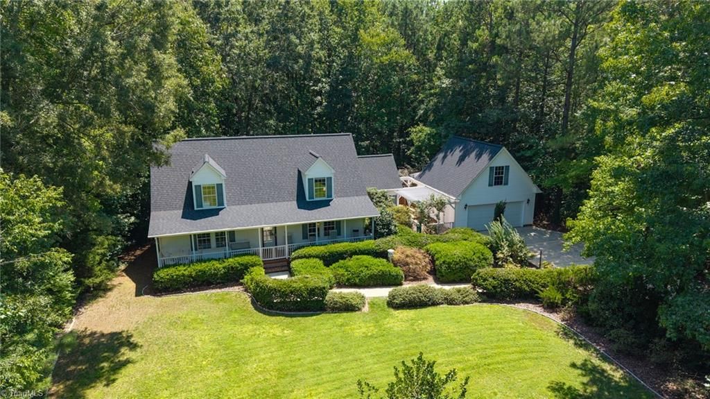 3005 Bramblewood Drive, Mebane, NC 27302