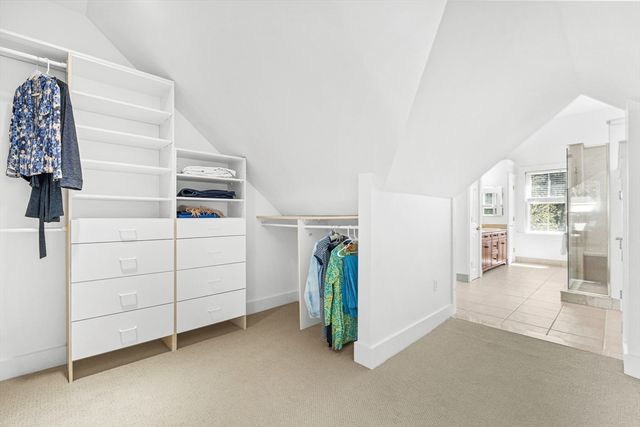 39 Church St 39, Weston, MA 02493