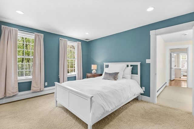 39 Church St 39, Weston, MA 02493