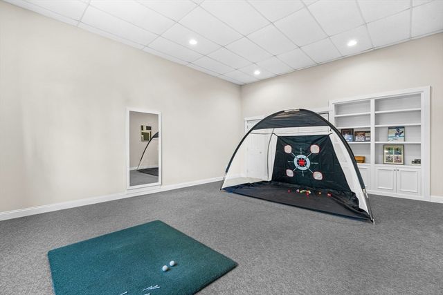 39 Church St 39, Weston, MA 02493