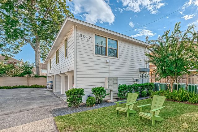 218 E 14th Street, Houston, TX 77008