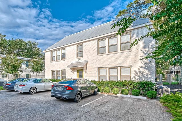 218 E 14th Street, Houston, TX 77008