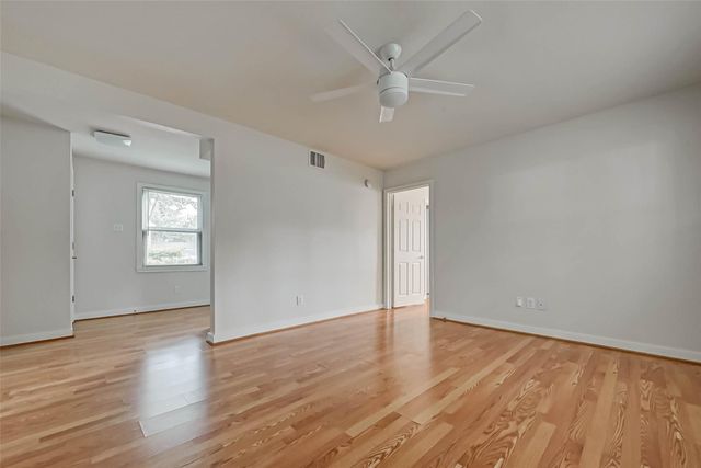 218 E 14th Street, Houston, TX 77008