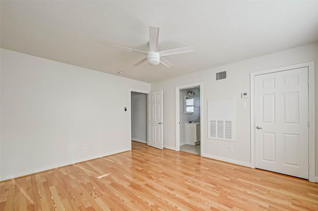 218 E 14th Street, Houston, TX 77008