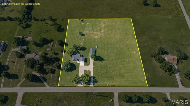 4 McClanahan Road, Farmington, MO 63640