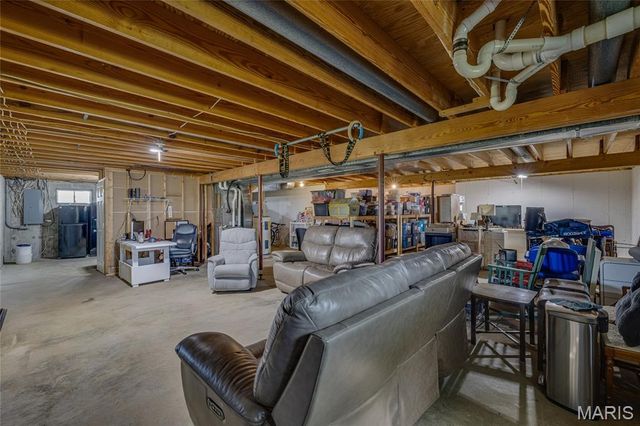 4 McClanahan Road, Farmington, MO 63640