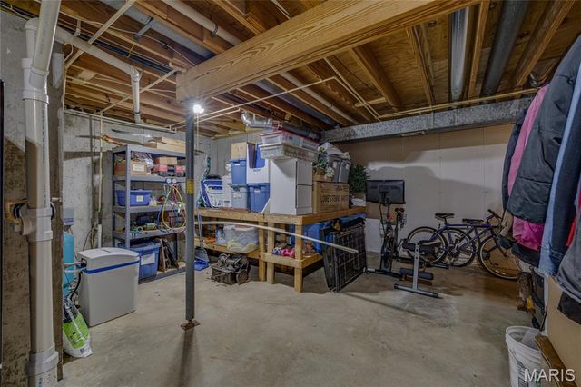 4 McClanahan Road, Farmington, MO 63640