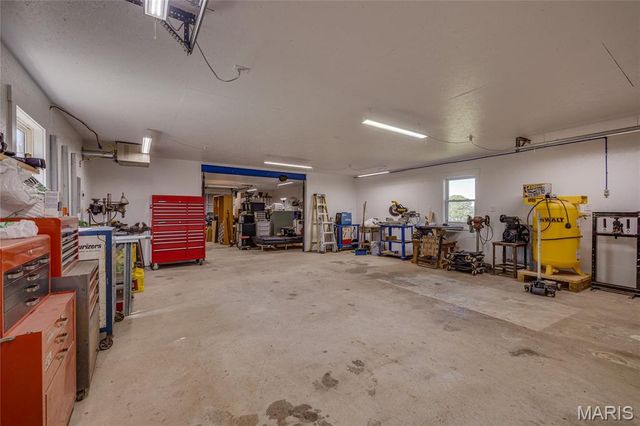 4 McClanahan Road, Farmington, MO 63640
