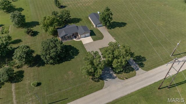 4 McClanahan Road, Farmington, MO 63640