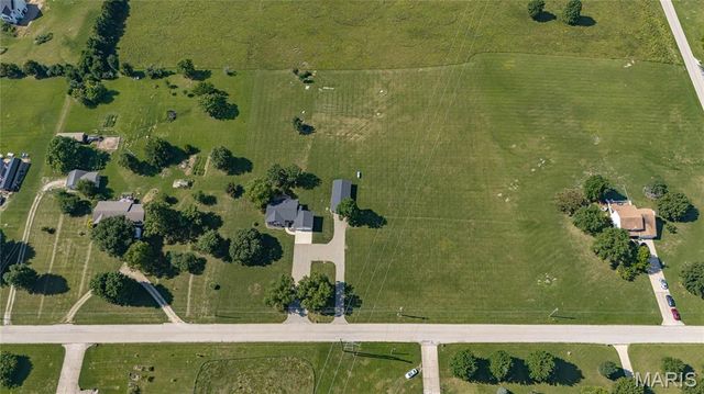 4 McClanahan Road, Farmington, MO 63640