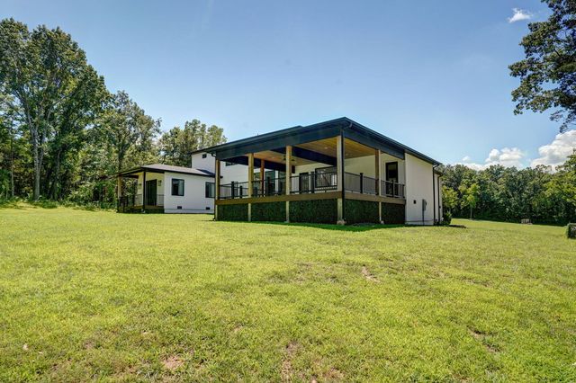 104 Walnut Hl Lane, Ozark, MO 65721