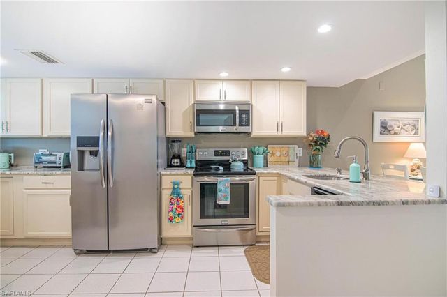 3711 Del Prado BLVD S 8, Cape Coral, FL 33904