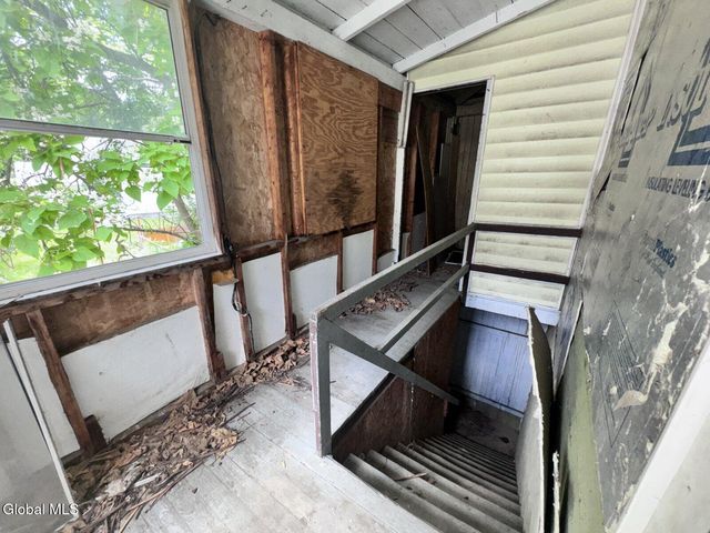 49 Van Buren Avenue, Ravena, NY 12143