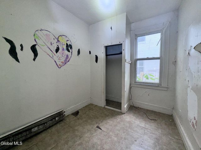 49 Van Buren Avenue, Ravena, NY 12143