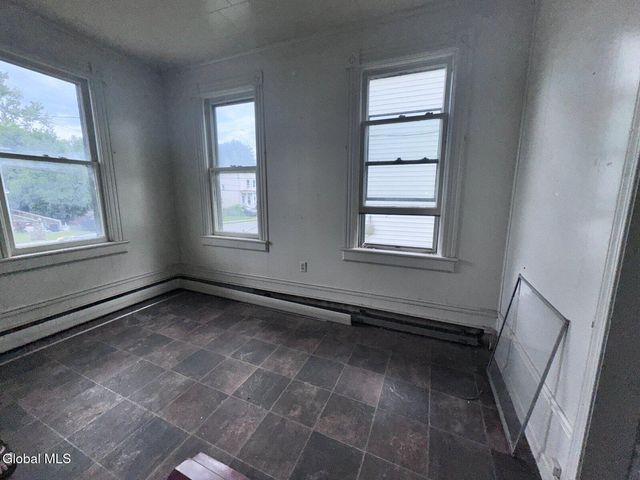 49 Van Buren Avenue, Ravena, NY 12143