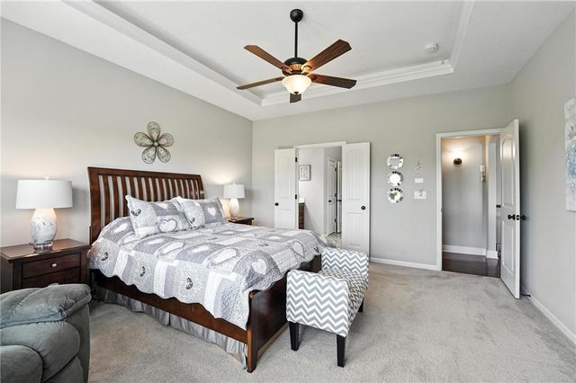 512 Sycamore Road, Greenwood, MO 64034