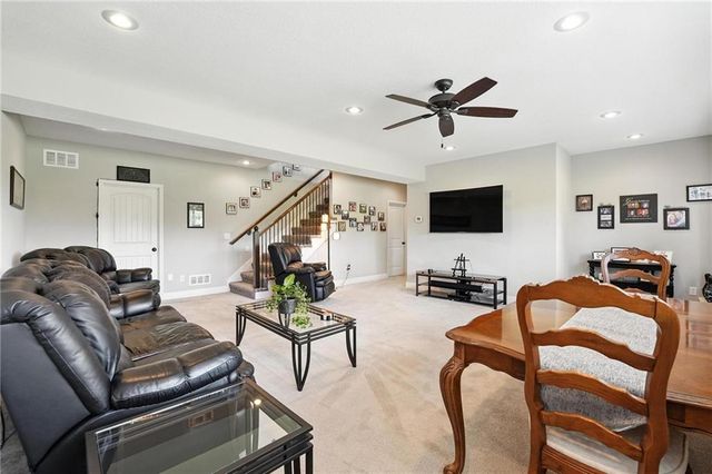 512 Sycamore Road, Greenwood, MO 64034