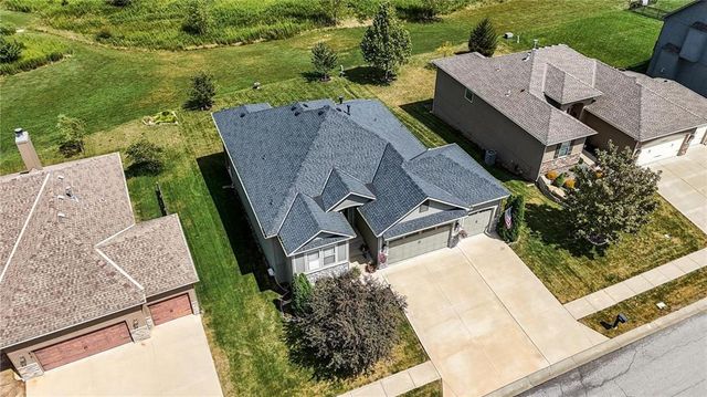 512 Sycamore Road, Greenwood, MO 64034