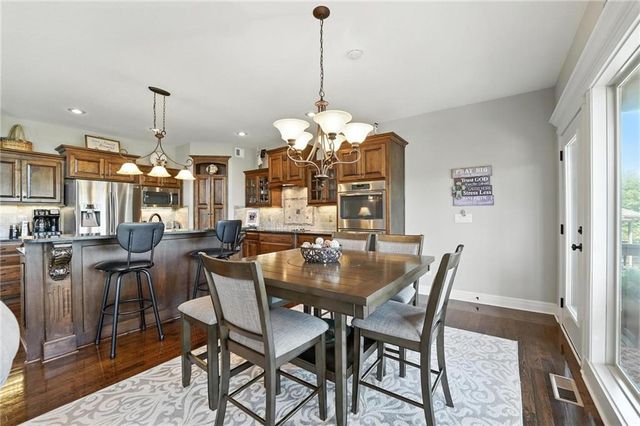 512 Sycamore Road, Greenwood, MO 64034