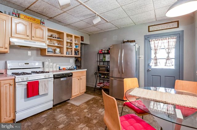 33 MAIN ST, Mohnton, PA 19540