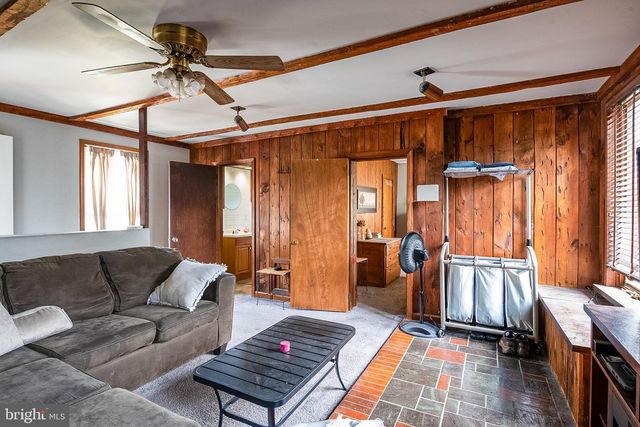 33 MAIN ST, Mohnton, PA 19540