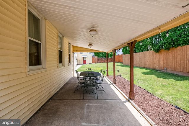 33 MAIN ST, Mohnton, PA 19540