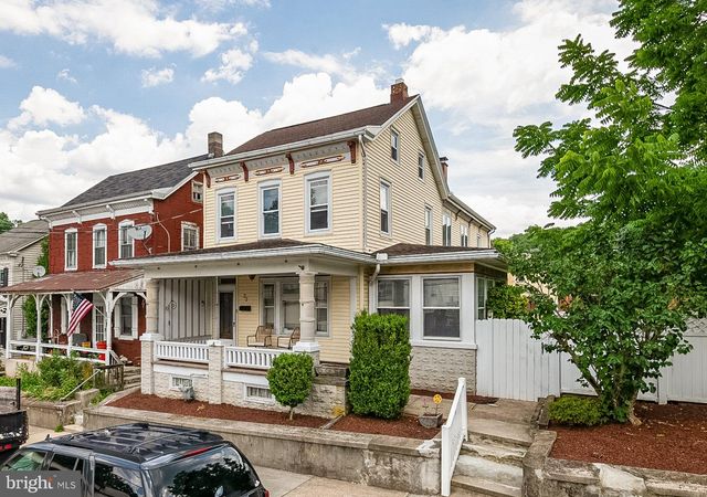 33 MAIN ST, Mohnton, PA 19540