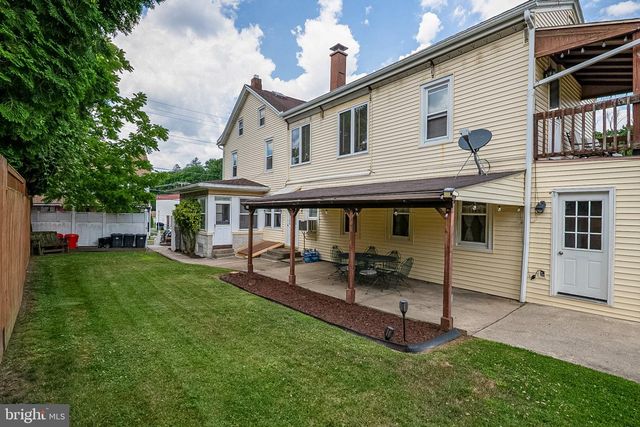 33 MAIN ST, Mohnton, PA 19540