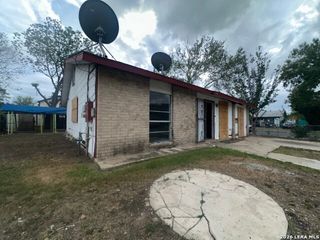 2710 Pollote St, San Antonio, TX 78224