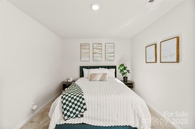 7585 Stonehouse Drive, Gastonia, NC 28056